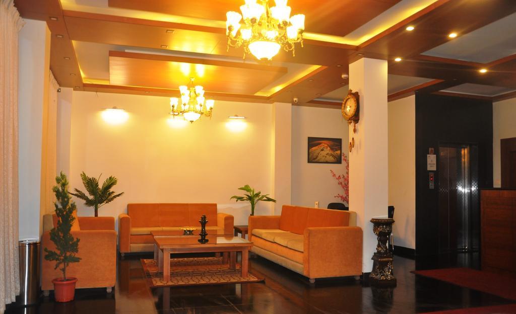 The Golden Crest Hotel Gangtok Luaran gambar