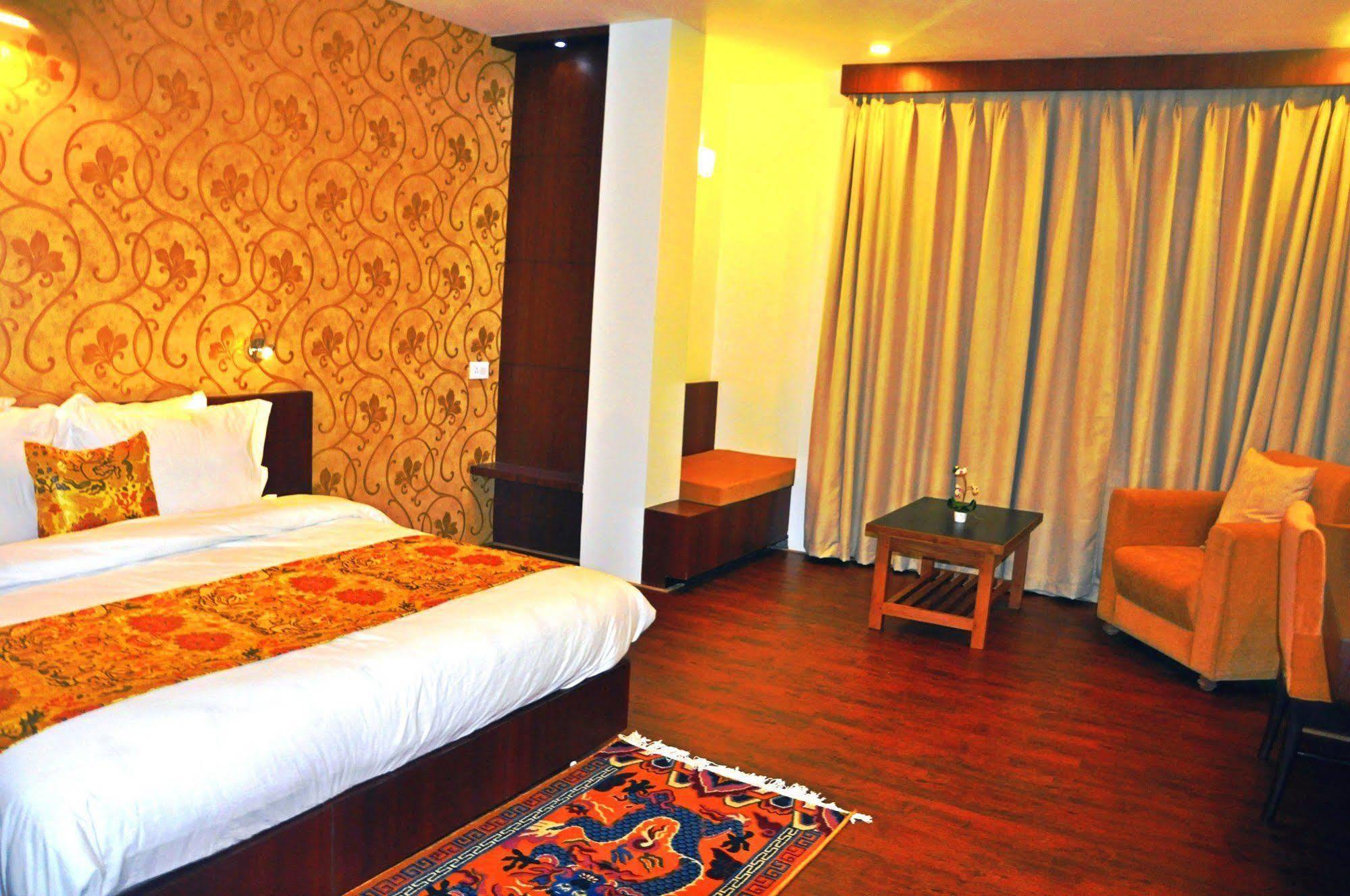 The Golden Crest Hotel Gangtok Luaran gambar