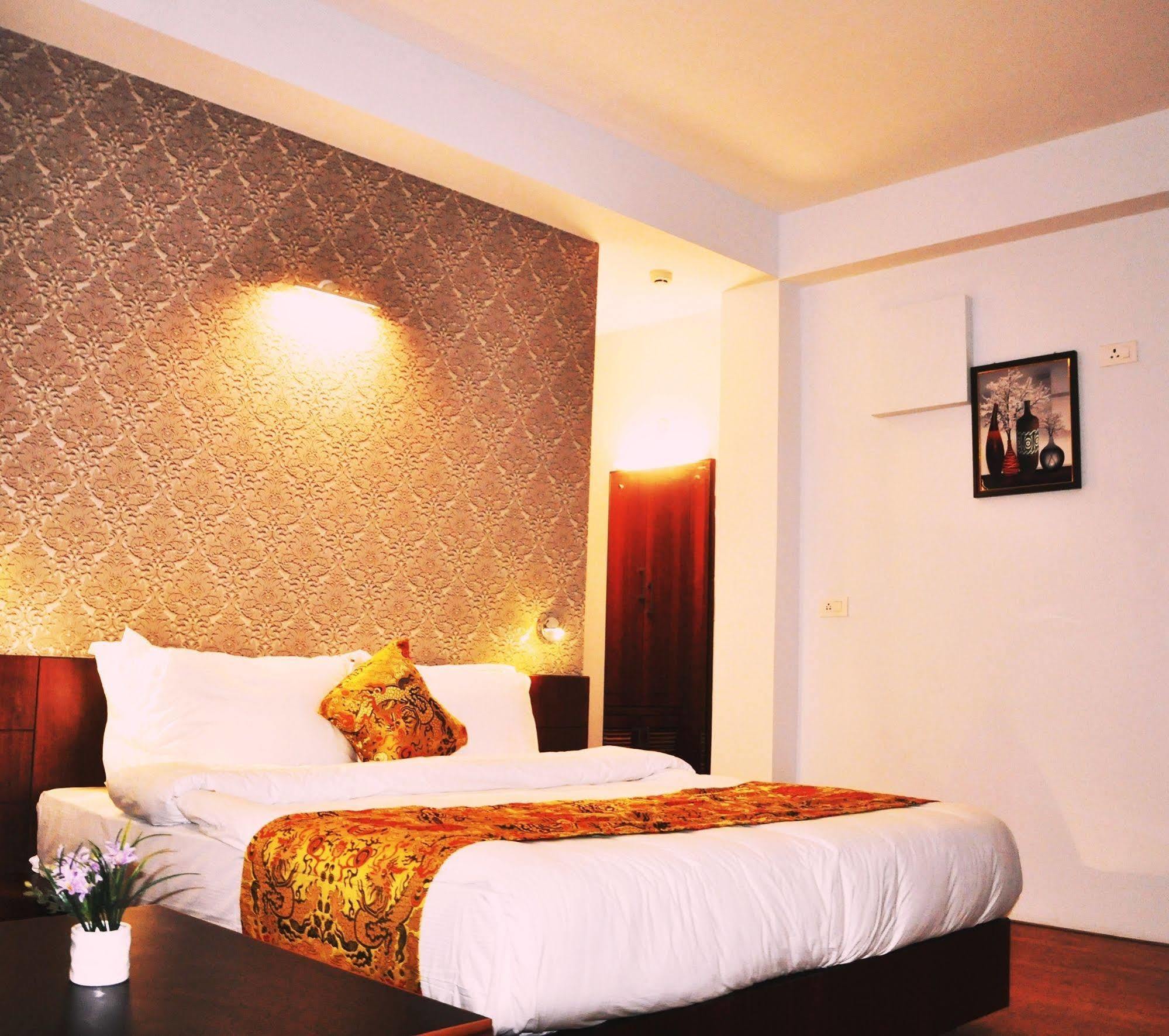 The Golden Crest Hotel Gangtok Luaran gambar