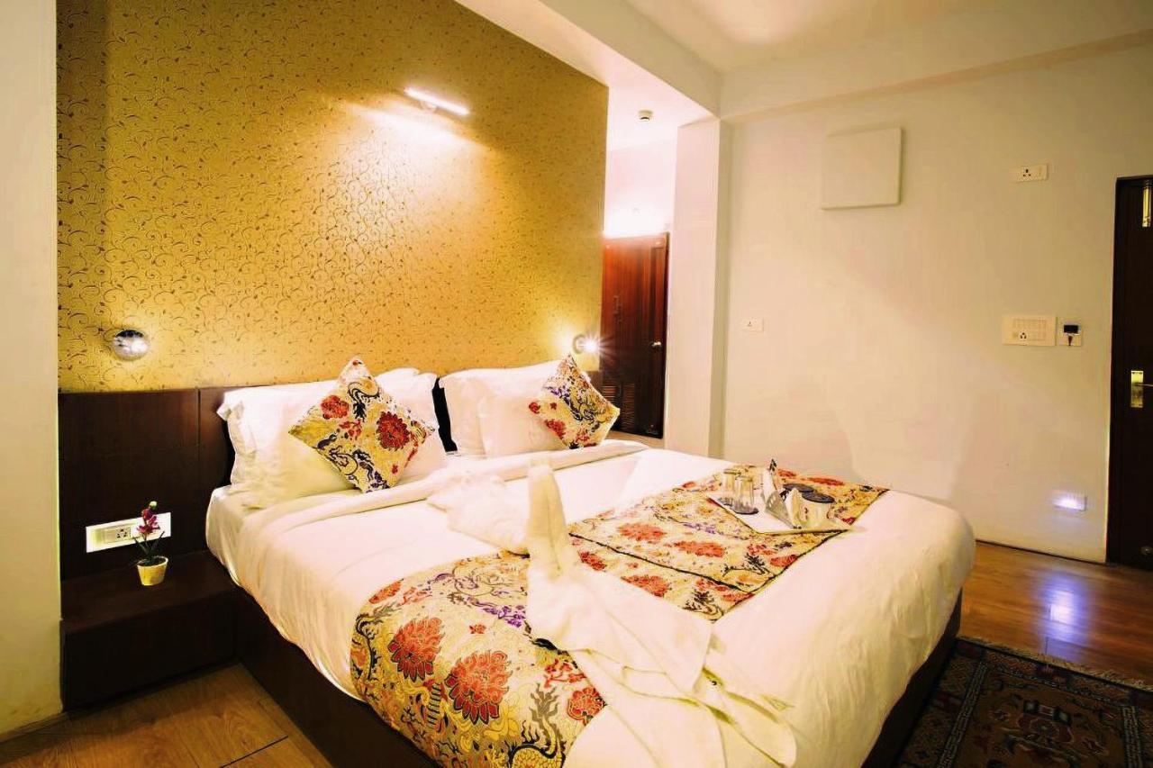 The Golden Crest Hotel Gangtok Luaran gambar